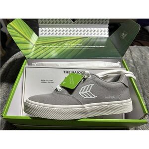 Cariuma NAIOCA Men’s 7.5 Women’s 9